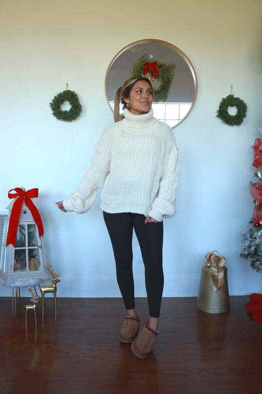 It Girl Turtle Neck Sweater - Cream