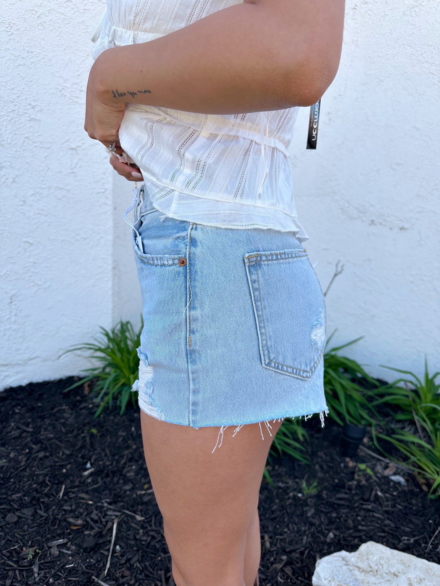 Remi Denim Shorts - Light blue